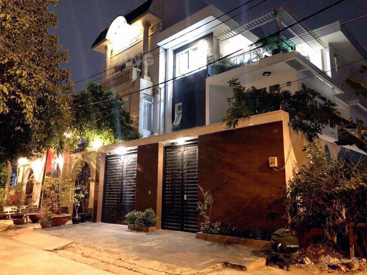 Biệt thự MT khu Tên Lửa 120m2 ngang 10m nở hậu 4 tầng an sinh đỉnh, giá 12.9 tỷ TL, hiếm BIỆT THỰ MINI 4 TẦNG - NGANG 10M NỞ HẬU 11M-117M2 CHỈ NHỈNH 12 TỶ-MẶT TIỀN KHU TÊN LỬA Biệt thự Đường Số 6 Bình Trị Đông B, Bình Tân - Diện tích 120m2, ngang 10m, nở hậu: hơn 11m, 4 tầng với tổng DTSD 273m2. - Thiết kế theo phong cách hiện đại với 4PN, 5WC, 3 sân thượng, có sân đậu xe hơi. - Vị trí tuyệt đẹp, đầy đủ các thể loại dịch vụ. - Nhà chính chủ hoàn công đầy đủ, sang tên trong ngày. + Giá chính chủ 12.9 tỷ, thương lượng với người mua thiện chí Mua bán nhà chính chủ Bình Tân. Liên hệ ngay để được hỗ trợ tư vấn, xem nhà 24/24 miễn phí. Cam kết đàm phán giao dịch chính chủ, hỗ trợ giá tốt nhất (Miễn trung gian) @STBT-186 - NHADATST - NHÀ THẬT GIÁ THẬT - TÌM VỚI ST, MUA NHÀ THẬT DỄ