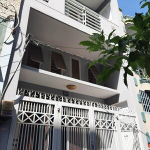 NHÀ 3 TẦNG - MẶT TIỀN KINH DOANH - NGANG LỚN 6m - BÌNH TÂN GIÁP QUẬN 6 - NGAY KHU TÊN LỬA - NHỈNH 9 TỶ Mặt tiền đường Phùng Tá Chu, Phường An Lạc A, Quận Bình Tân - Thông số: 80m2, 3 tầng, 6 x 13.5 - Kết cấu 3 tầng BTCT mái tôn với 5PN 3WC - Mặt tiền kinh doanh đường 10m, quy hoạch đường 15m - Chủ đang tự kinh doanh - Vị trí giáp Bà Hom Quận 6, 3 bước ra đường số 7 Khu Tên Lửa - Sổ hồng riêng, pháp lý chuẩn + Giá chính chủ 9.3 tỷ, thương lượng với người mua thiện chí Mua bán nhà chính chủ Bình Tân. Liên hệ ngay để được hỗ trợ tư vấn, xem nhà 24/24 miễn phí. Cam kết đàm phán giao dịch chính chủ, hỗ trợ giá tốt nhất (Miễn trung gian) @STBT-200 - NHADATST - NHÀ THẬT GIÁ THẬT - TÌM VỚI ST, MUA NHÀ THẬT DỄ