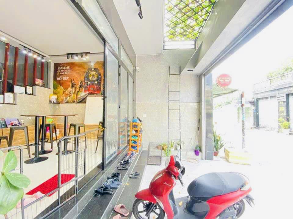 2-60_7461200580607771_1514762678262773708_n