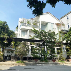 Bán nhà mặt tiền Bình Tân