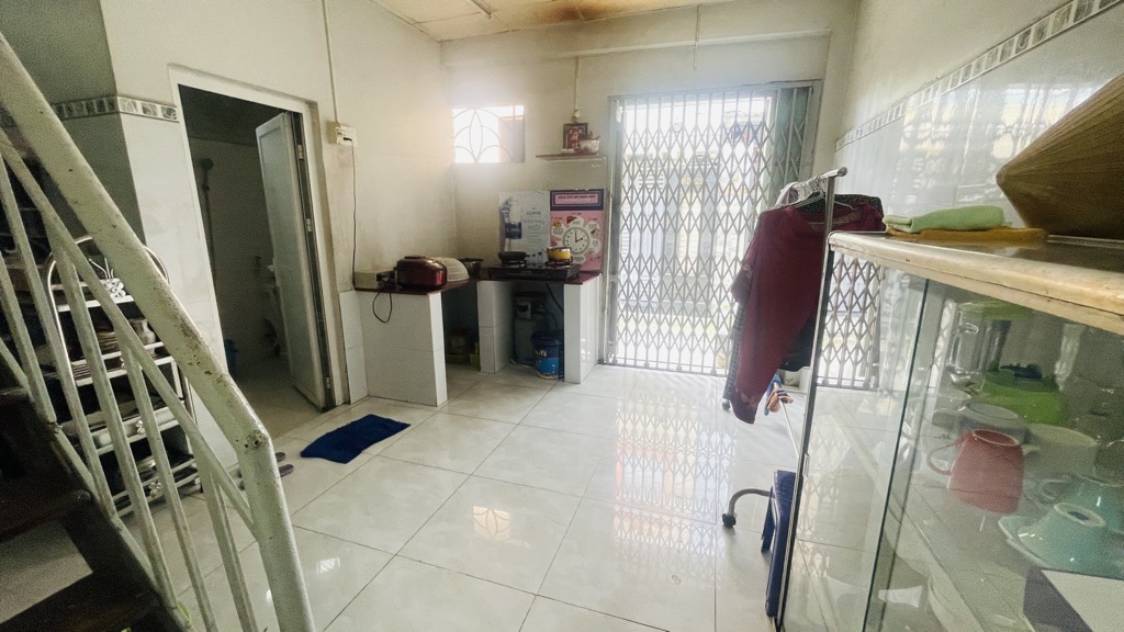 2d2c-F2541793-m3zfw1lu_71_18