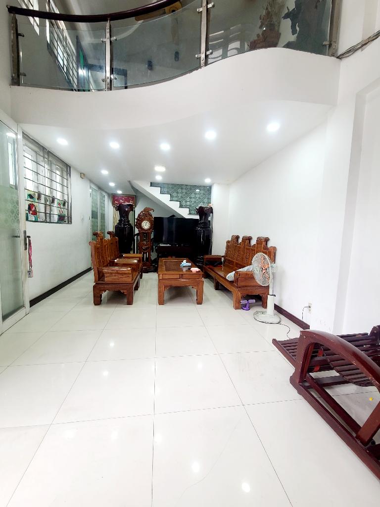 zcq-7CC787F4-m4gr29ri_32_8