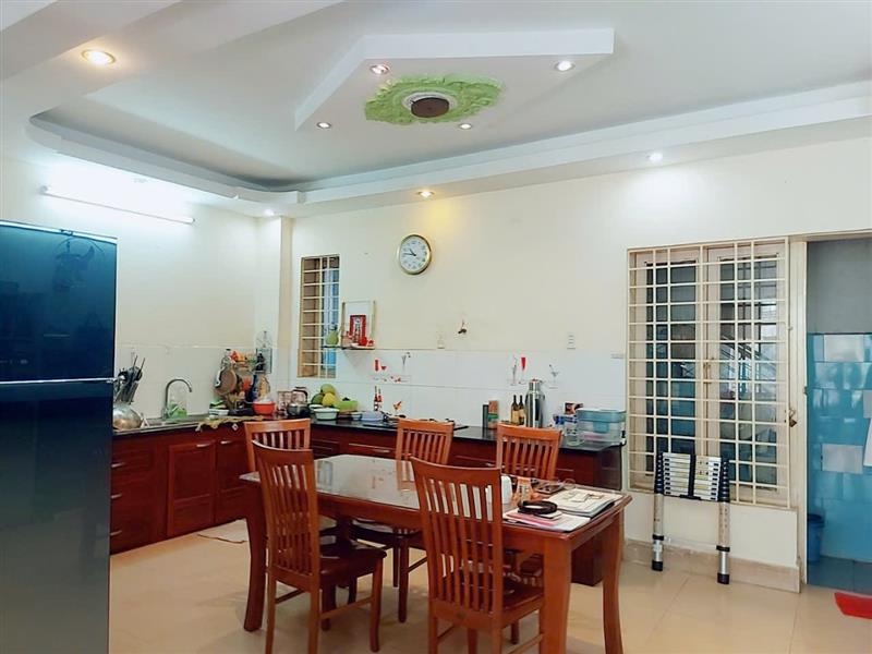 81dc6448-674d-4a35-8105-384be5276771