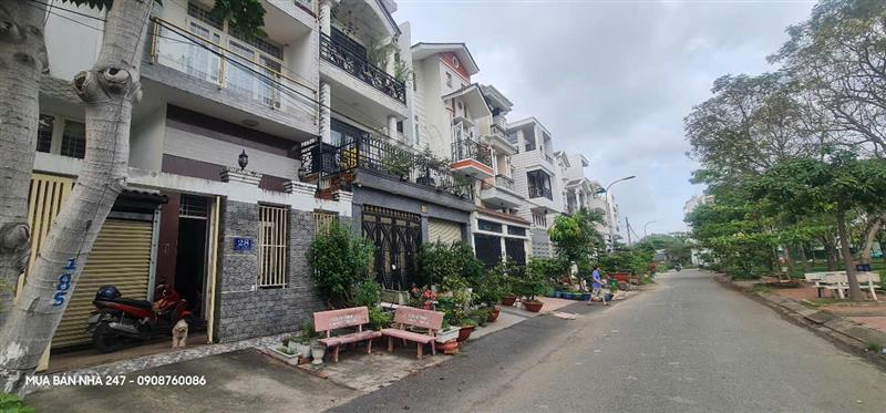 a02bac3a-ee57-4872-a658-a287cddbf398