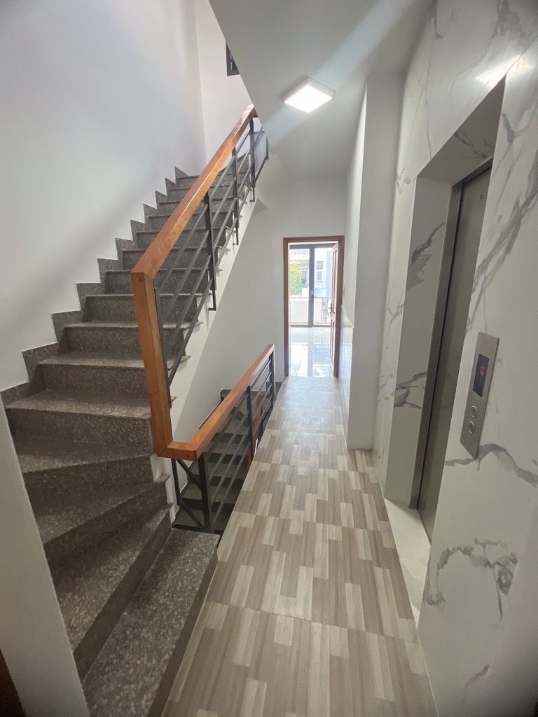 28qw-C39971A9-m82z0ka2_41_16