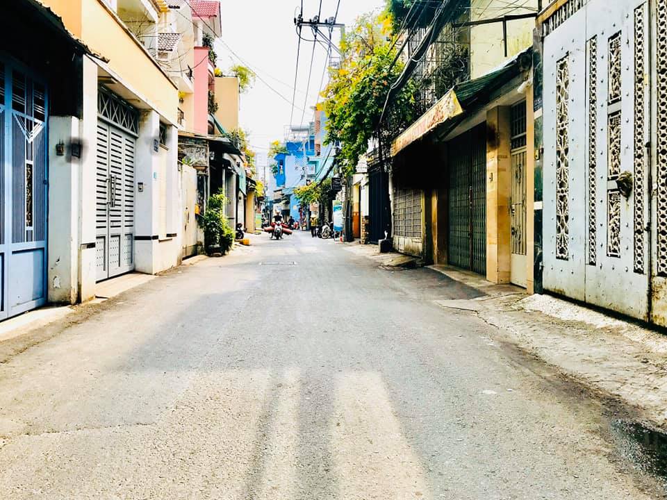 88117138_236625960700264_2697235038071685120_n