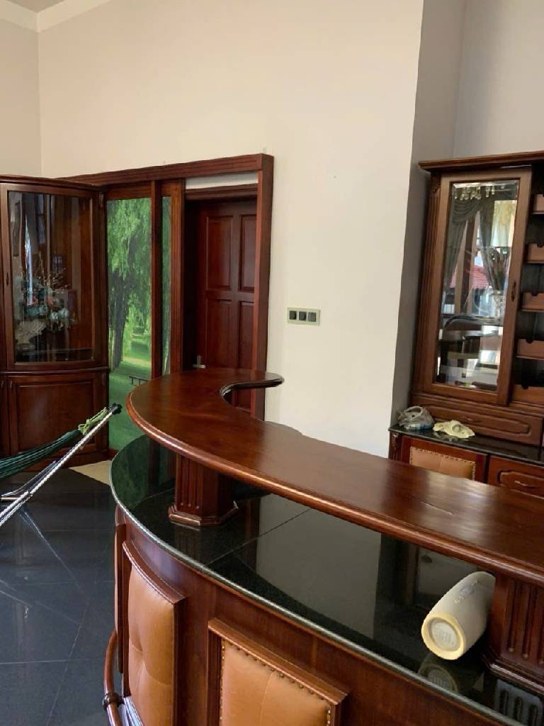 2hm4-E2C9F989-mfi64lx4_40_16