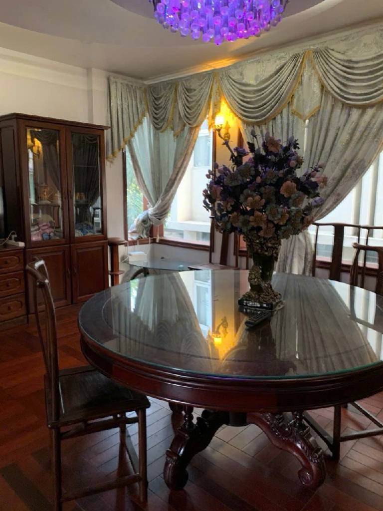 2hm4-E2C9F989-mfi64lx4_43_18